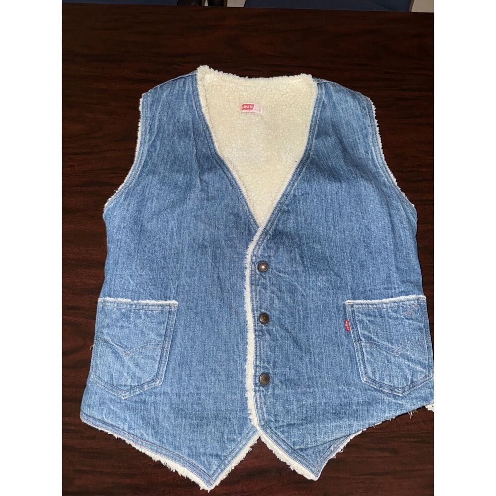 Levi’s Denim and Sherpa Vest Size X-Large